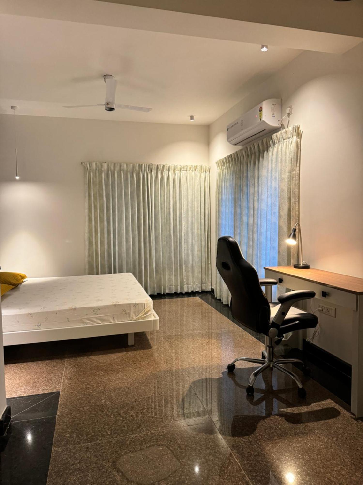 Idam Na Mama Apartment บังกาลอร์ ภายนอก รูปภาพ