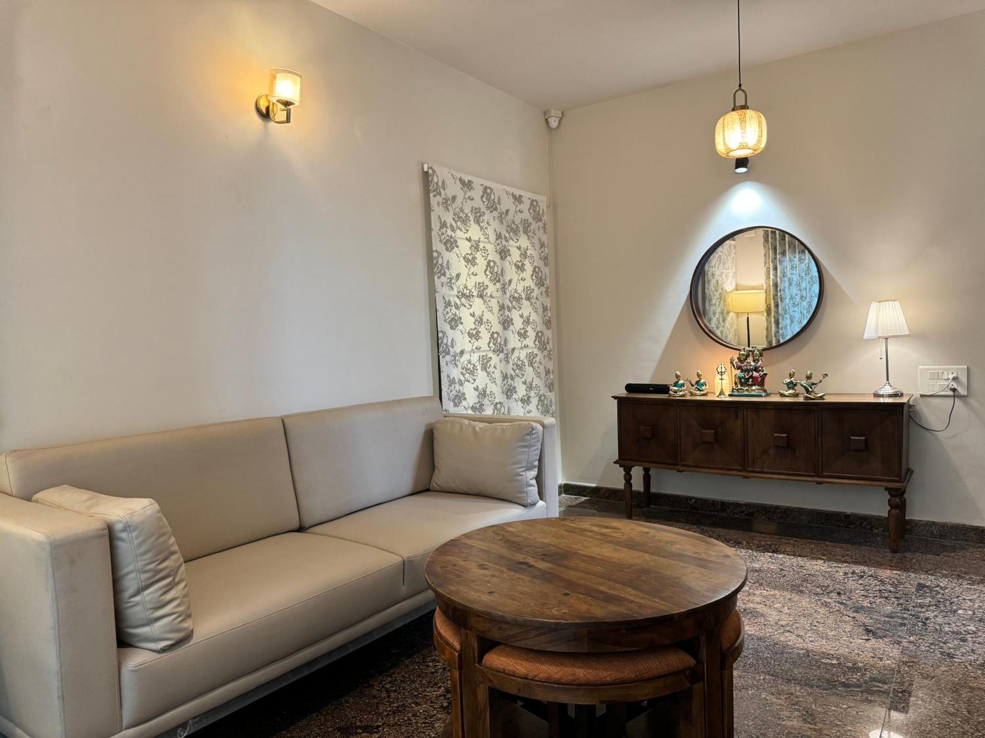 Idam Na Mama Apartment บังกาลอร์ ภายนอก รูปภาพ