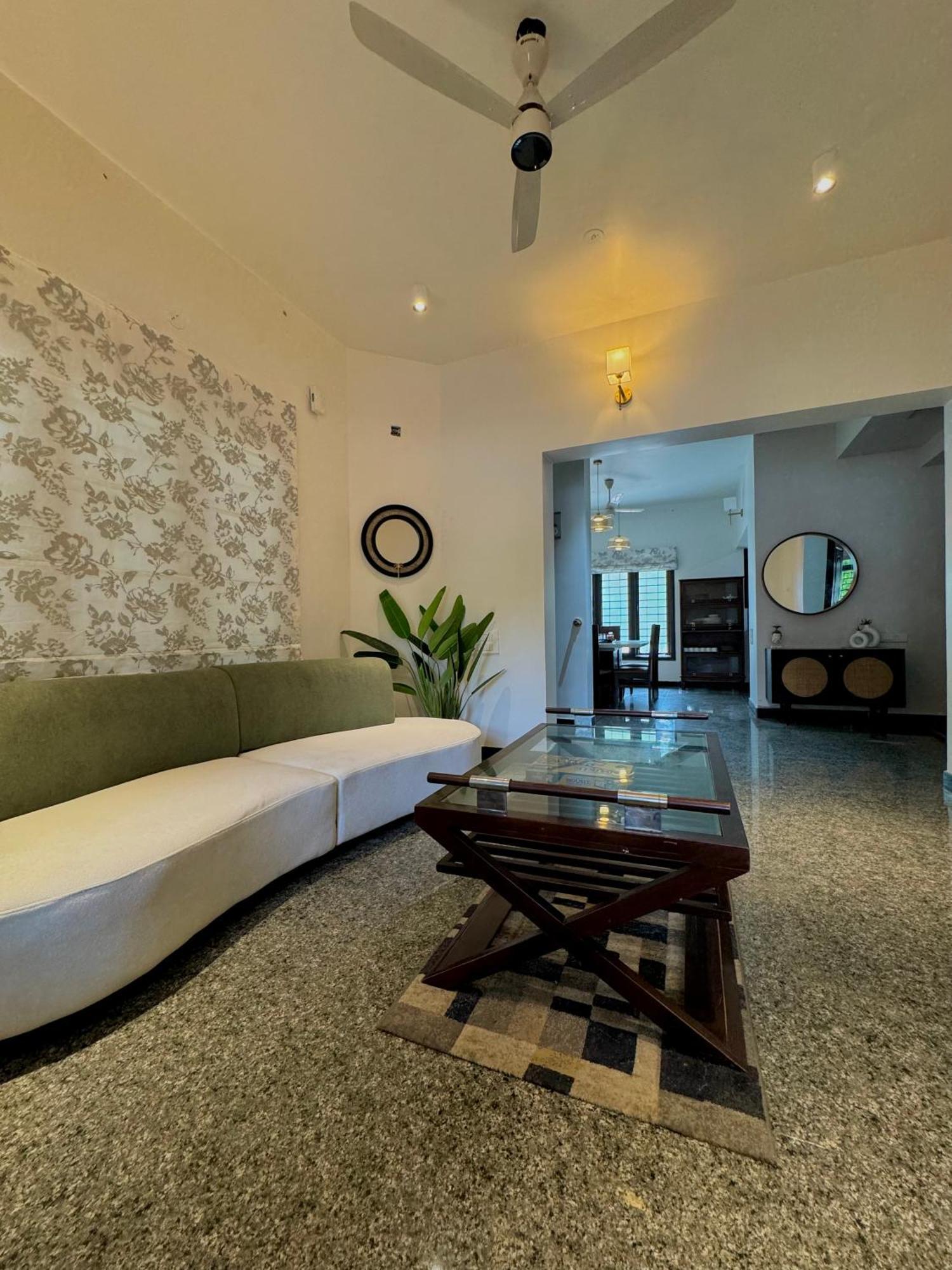 Idam Na Mama Apartment บังกาลอร์ ภายนอก รูปภาพ