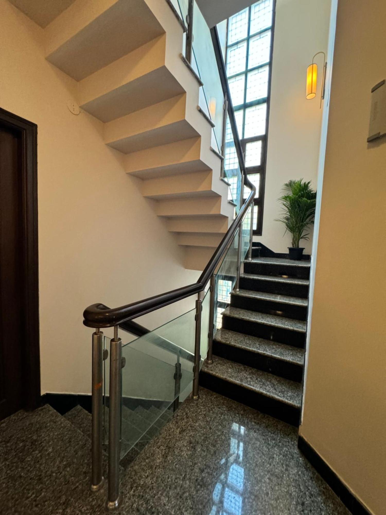 Idam Na Mama Apartment บังกาลอร์ ภายนอก รูปภาพ
